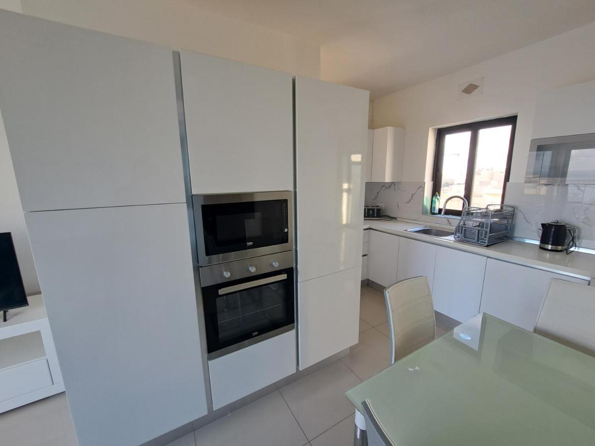 Zebbug  Sea View Penthouse 아파트 외부 사진