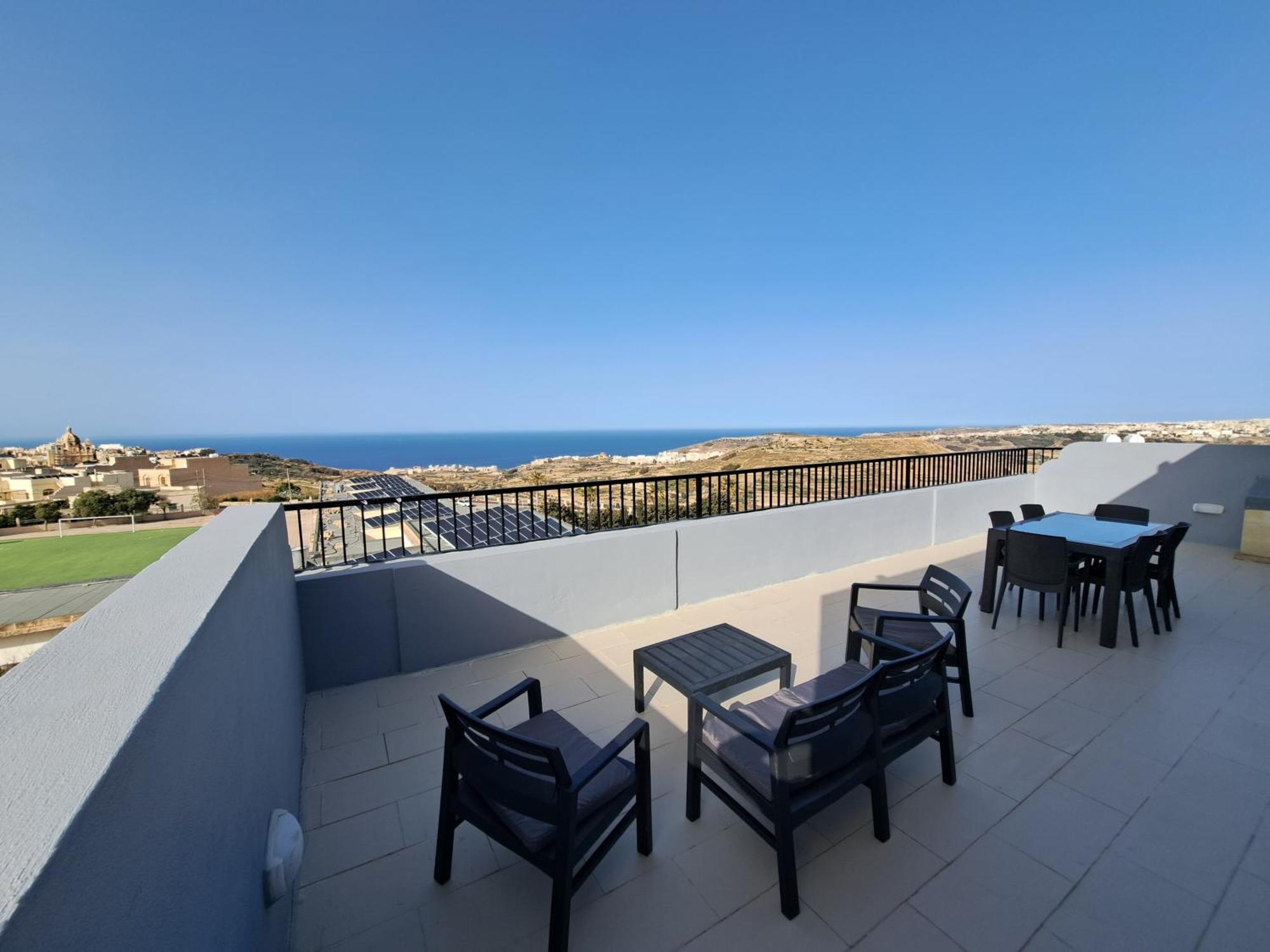 Zebbug  Sea View Penthouse 아파트 외부 사진